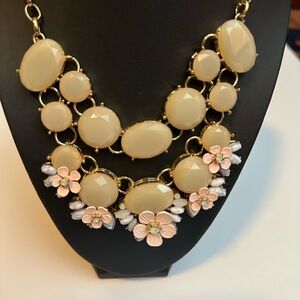 Source Unknown Beige and Pink Floral Bib Necklace with Gold Accents